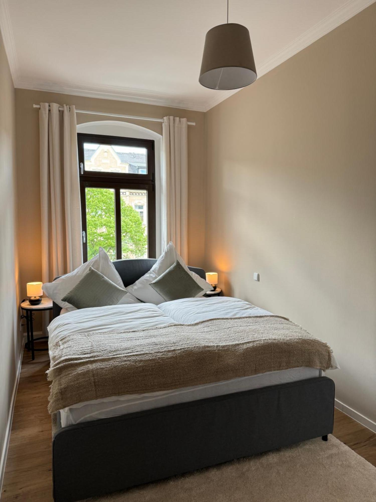 Stylisches Appartement Im Jugendstil-Viertel เคมนิตซ์ ภายนอก รูปภาพ